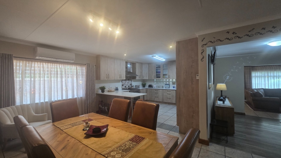 4 Bedroom Property for Sale in Safari Gardens North West